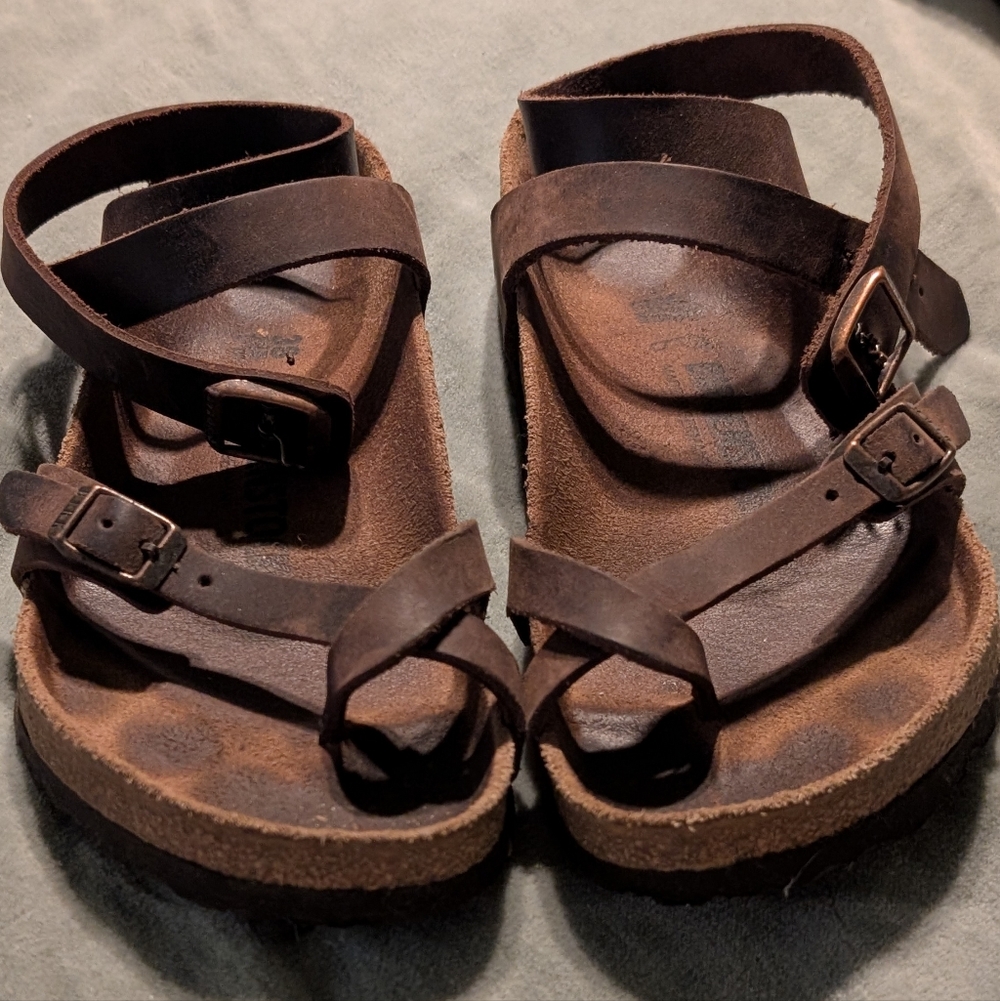 Women's Birkenstock Yara Oiled Brown Size 38